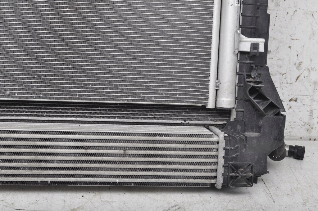 фото №9, Bmw f40 1.5 радиатор wody комплект 2020r