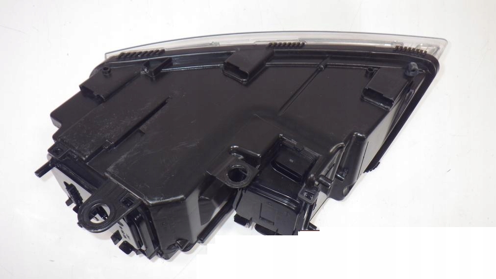фото №15, Лампа правая led lift 4e0941004af audi a8 s8 d3 w12