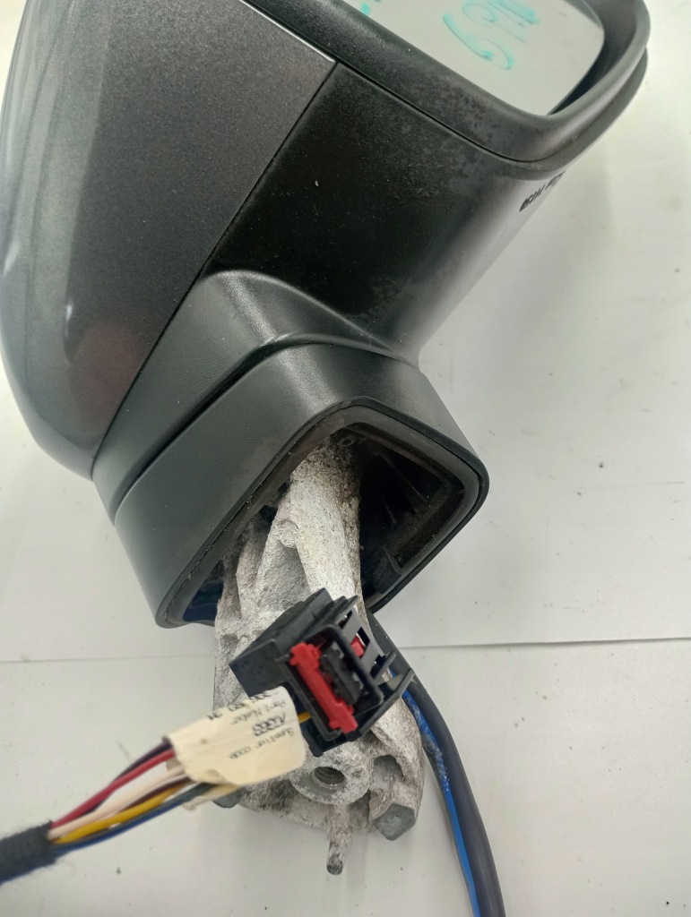 фото №11, Зеркало правое vw passat b8 lr7h 6pin