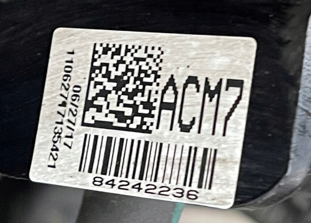 O2 cadillac escalade iv 2014 - 6.2 вентиляторы радиатор ремень 84242236 в Украине