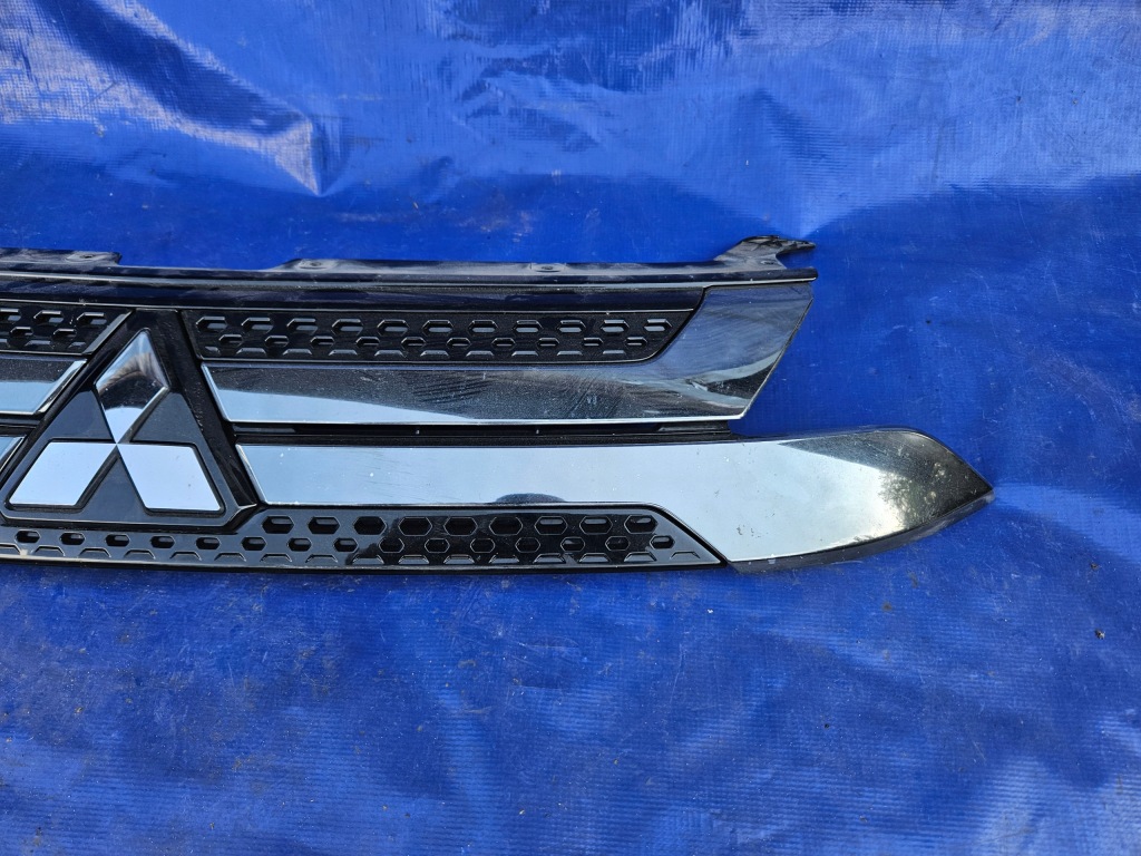 фото №4, Mitsubishi outlander iii lift 18- решётка радиатора решётка радиатора