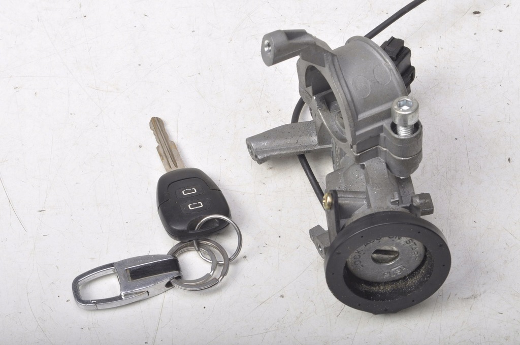 фото №1, Brilliance bs4 замок зажигания ключ 370401000