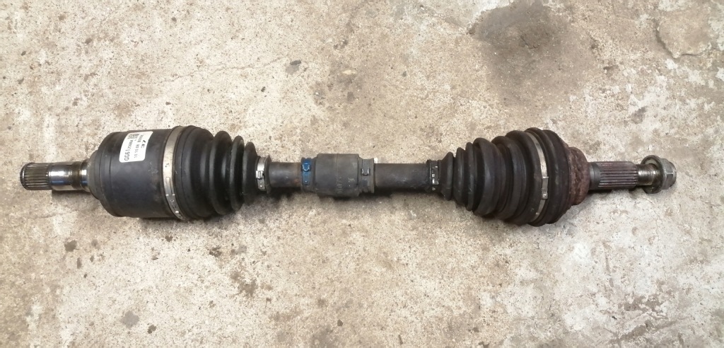 Купити Mazda 5 cw 10- 2.0 b привідний вал ліва перед gg6125600a