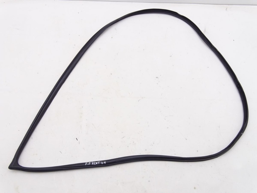 фото №1, Ssangyong rexton 01-06 прокладка дверь правый перед