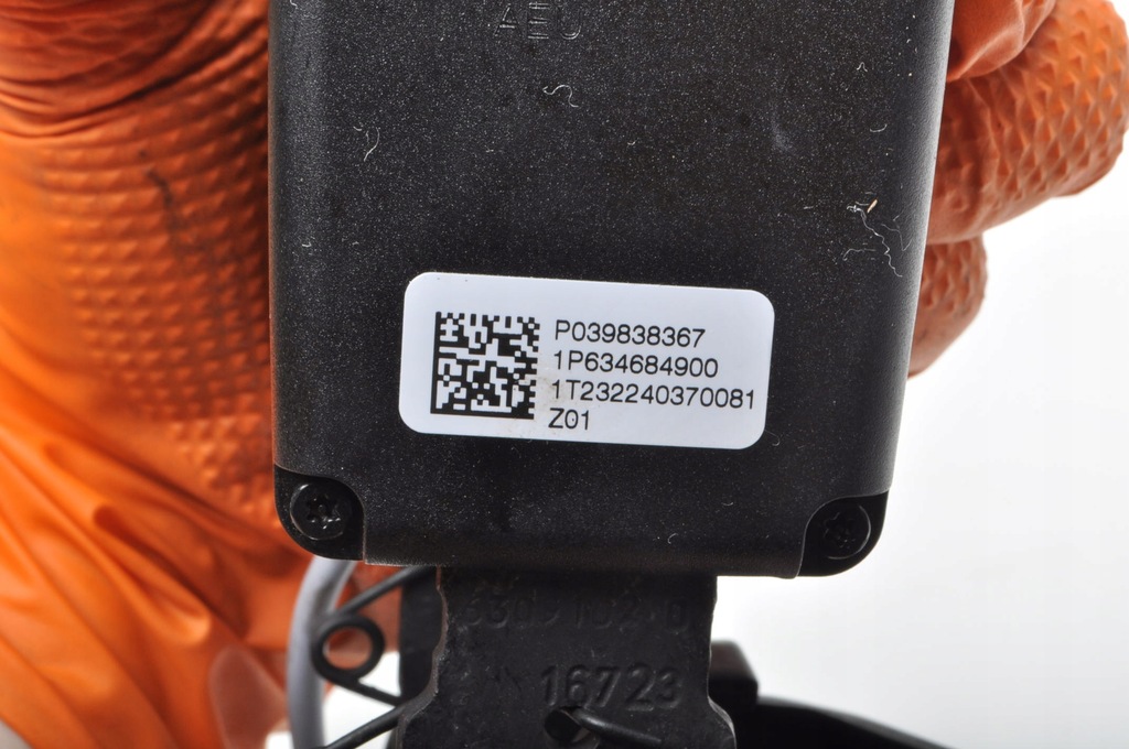 фото №6, Volvo xc60 ii заскочки поперечина безпеки p039838367