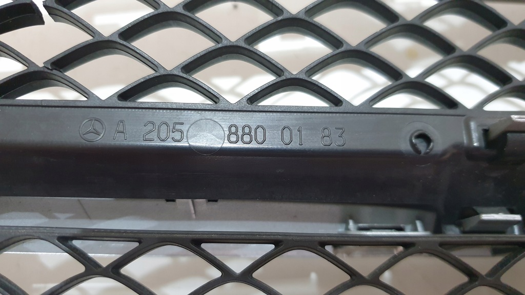 фото №10, Решітка радіатора решітка радіатора mercedes c w205 amg a2058800183