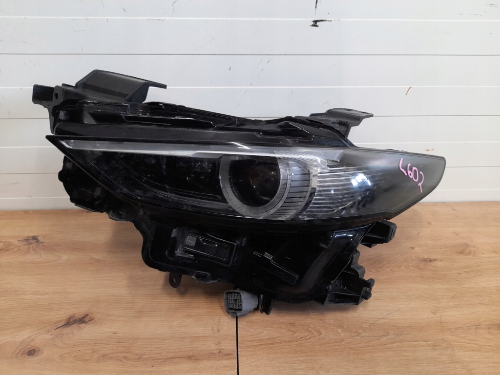 Купить Фара передняя левая mazda bp3 2019 full led