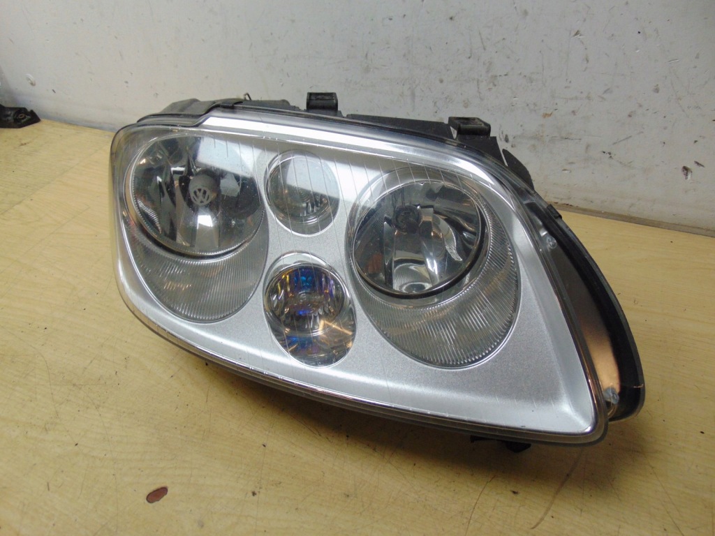 фото №6, Лампа правая перед vw touran 1t0941006r europa