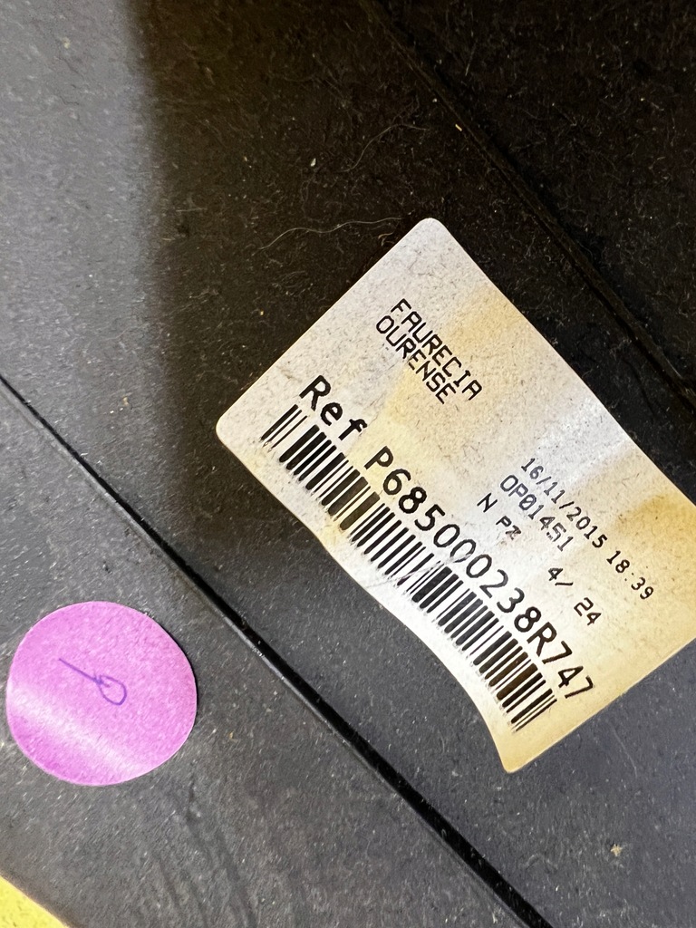 фото №9, Бардачок пасажира панелі консолі renault megane iv