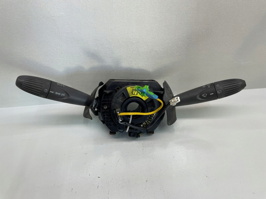 фото №1, Переключатель колонки рулевого fiat оригинальный номер 735398128