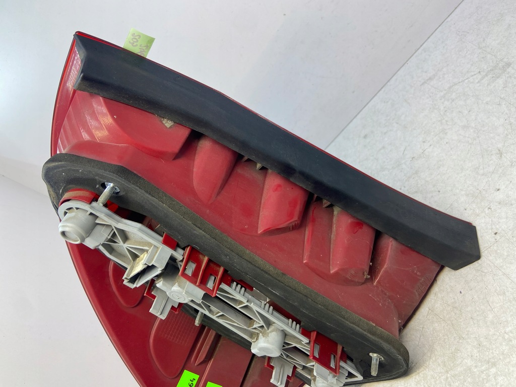 фото №14, Mercedes c w203 лампа правая задняя правый задняя a2038202464 kombi lift