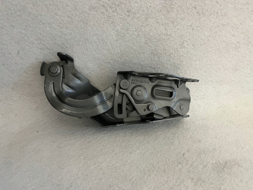 фото №1, Mercedes w205 c klasa петля петлі капот комплект a2058800928 a2058800828
