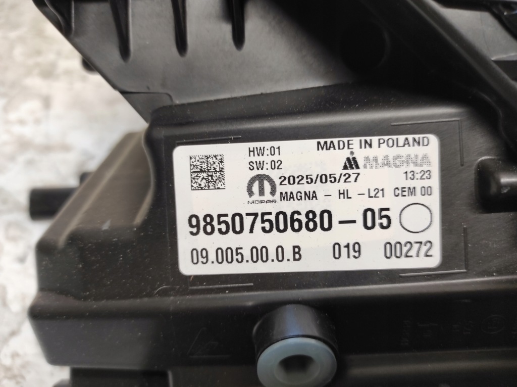 Lancia ypsilon 4 iv 24- фара левая перед full led 9850750680 Киев