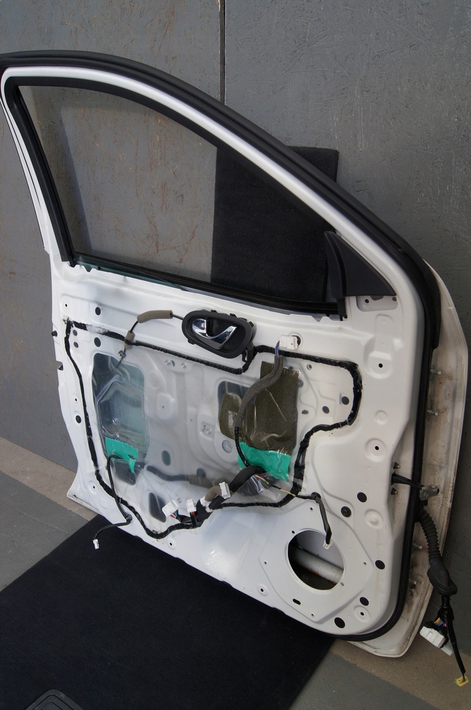 фото №9, Nissan navara np300 d23 дверь перед передние левая