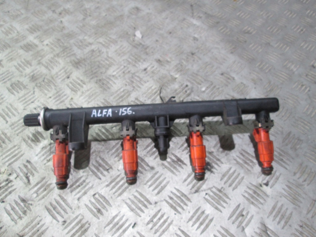 фото №1, Молдинг упорскування alfa romeo 147 146 156 1.6 2.0