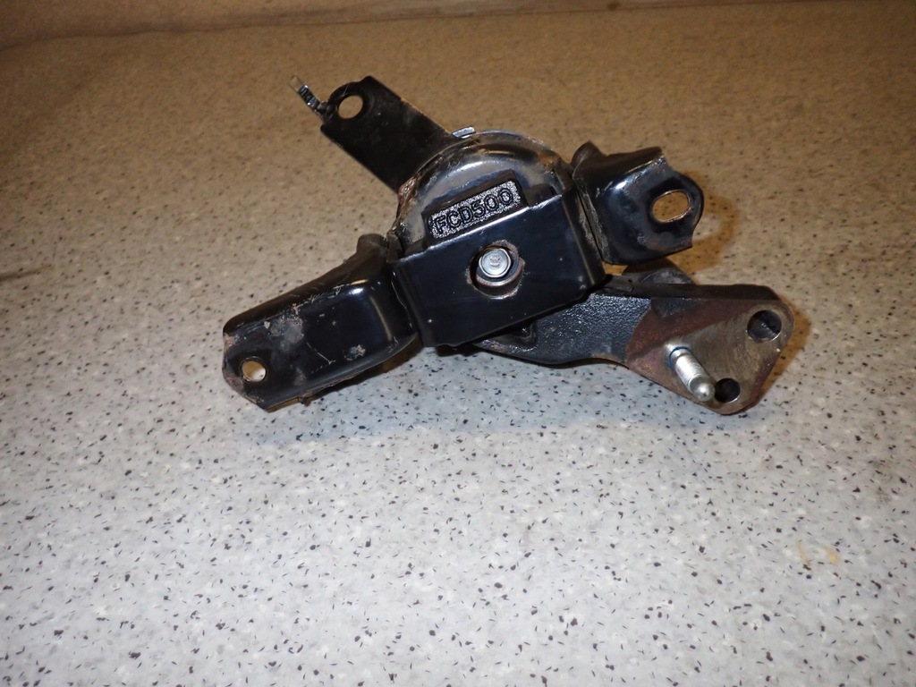 фото №4, Toyota yaris iii гібрид подушка двигуна права