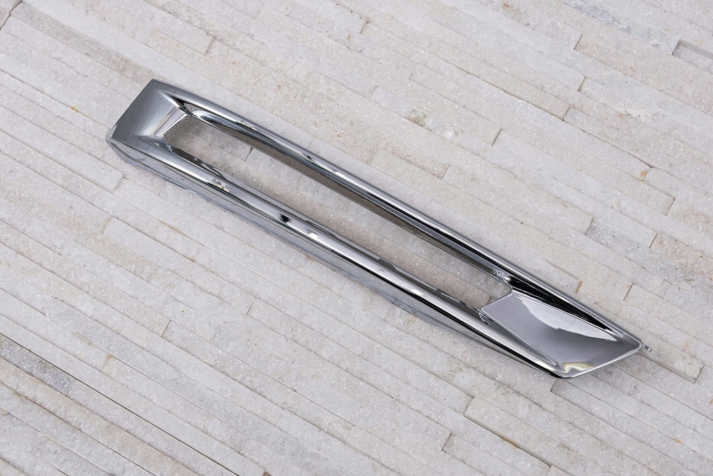 фото №9, Mercedes glk amg молдинг решётки бампера 2048854074