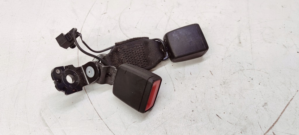 фото №1, Клипса поперечина задняя audi a4 b9 8w0857739d