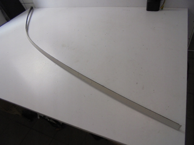 фото №1, Молдинг крыша правая porsche panamera 4s 970 2010 rok lb9a