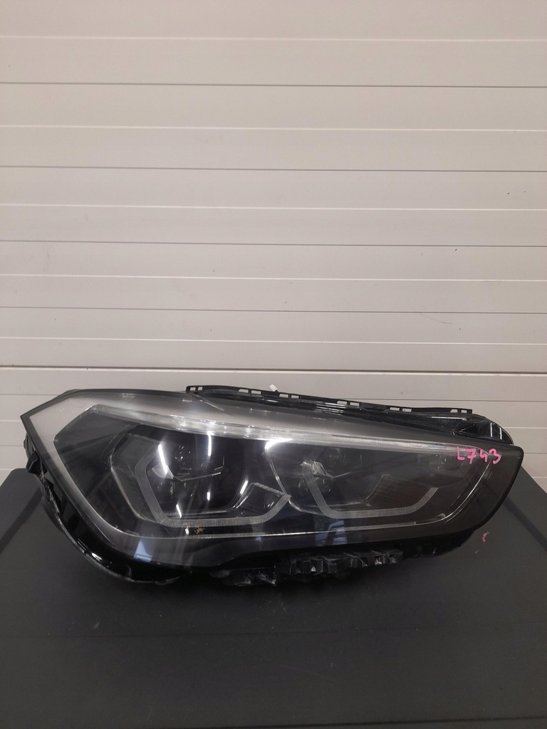 фото №1, Лампа передня права bmw x1 f48 lift lci