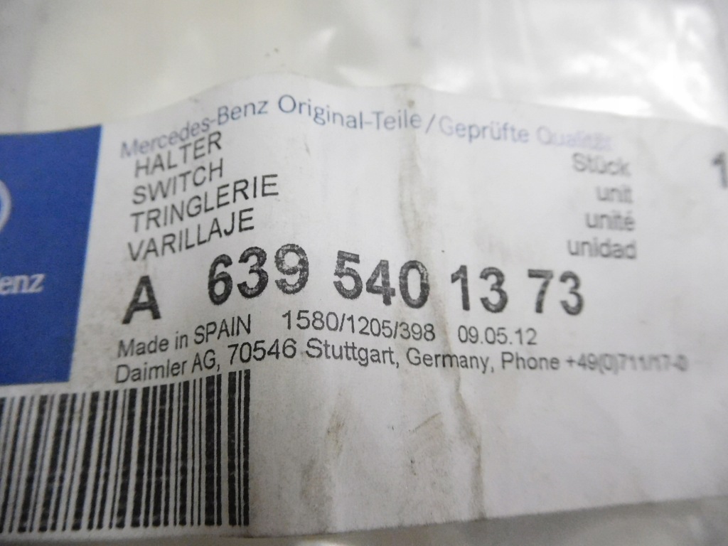 Кронштейн, кронштейн mercedes viano оригинальный номер a6395401373 Недорого