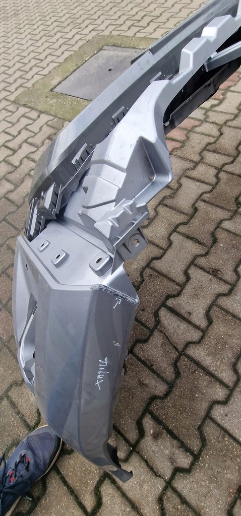 фото №13, Бампер перед накладка toyota hilux viii lift 2018r invincible