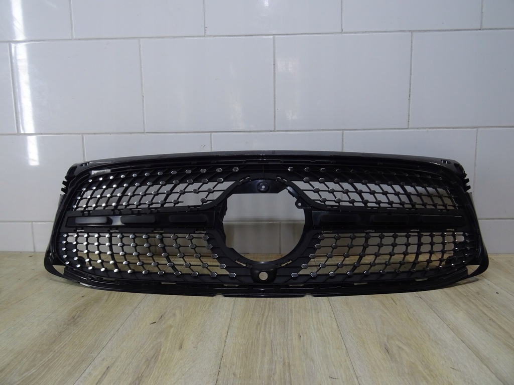 фото №1, Mercedes x247 glb решітка радіатора решітка радіатора amg a2478885900