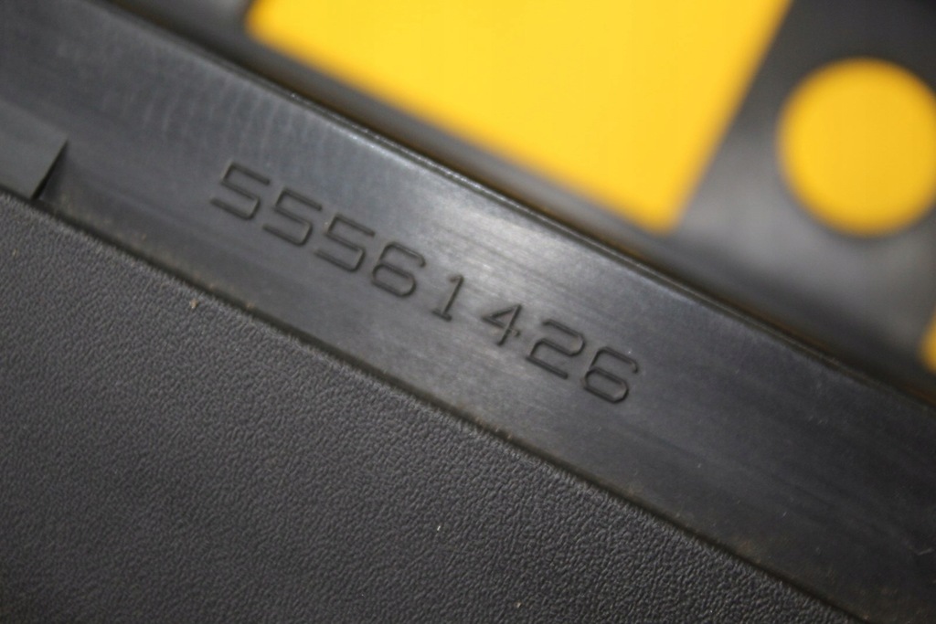 фото №10, Кришка клапанів corsa e 1.4 b a14xer 55561426