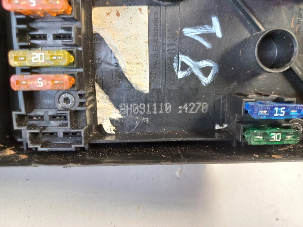 фото №5, Коробка запобіжників vw golf vii