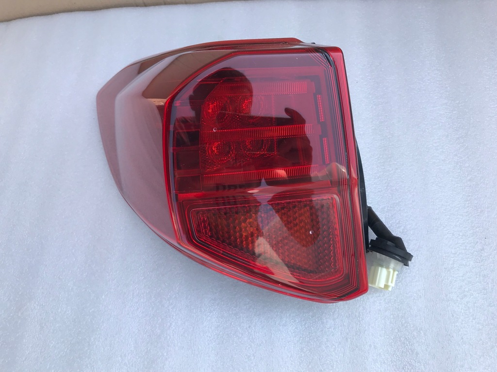 фото №1, Suzuki vitara lift 18- лампа задняя левая led europa