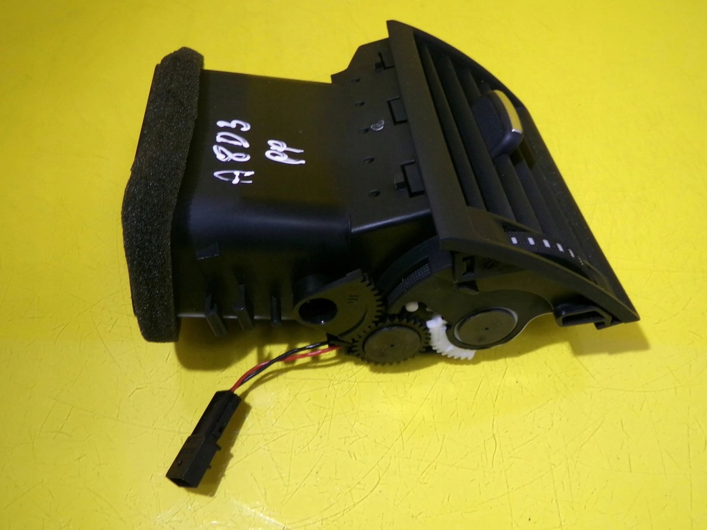 фото №7, Решітка обдув права передня audi a8 d3 4e0820902 nr450