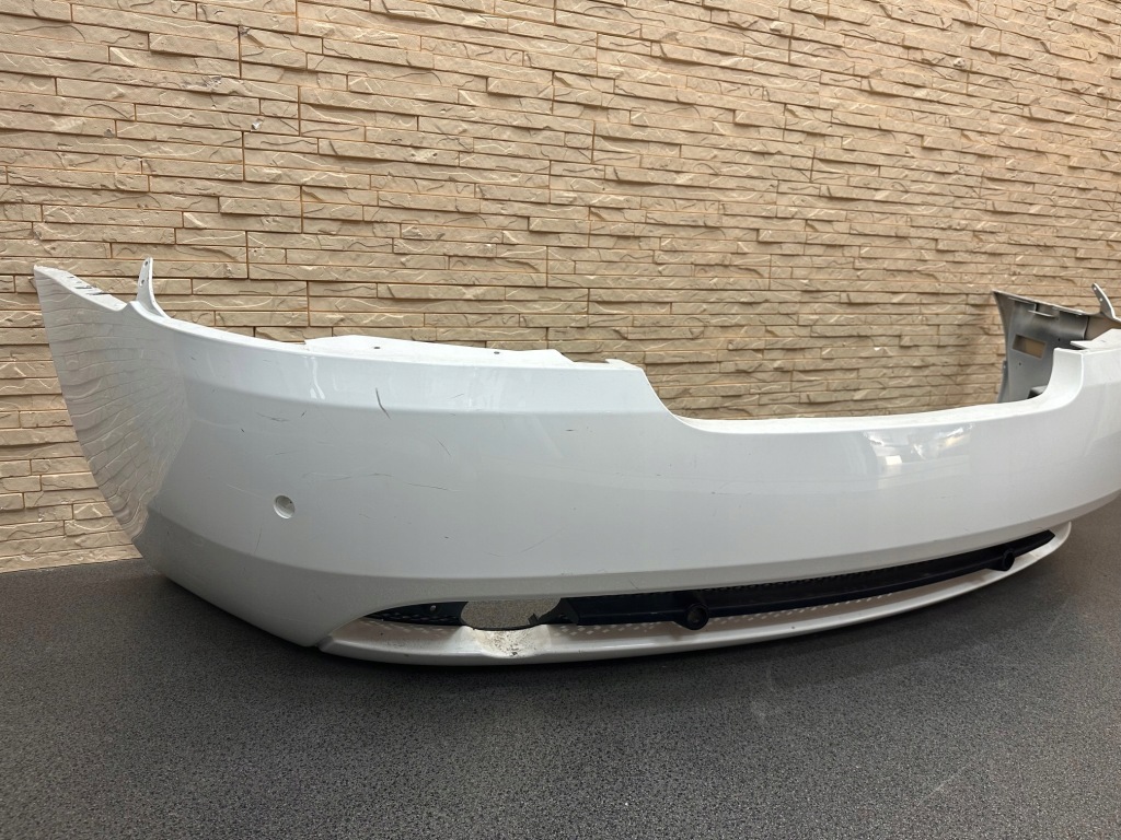 Aston martin db9 бампер задній задній rear бампер 4g4317d781 Доставка