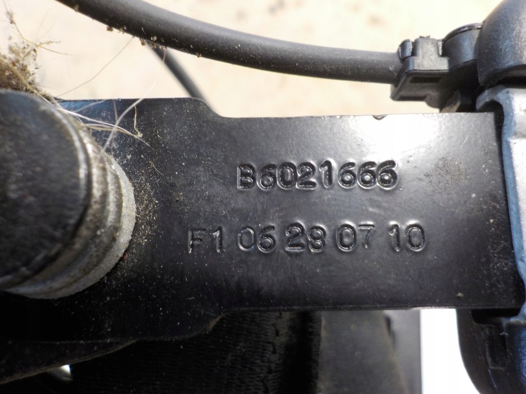 фото №4, Заскочки поперечина задня renault megane b6021666