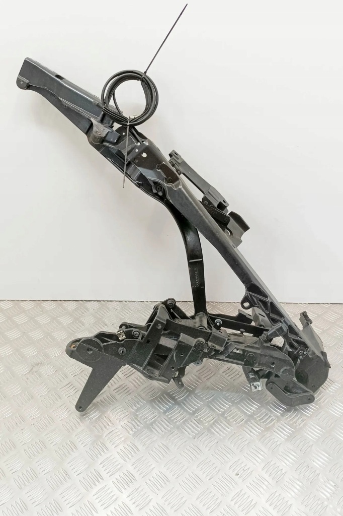 Купить Запчасти кузов mercedes-benz sl r230 12040210100 15403730 3.7l