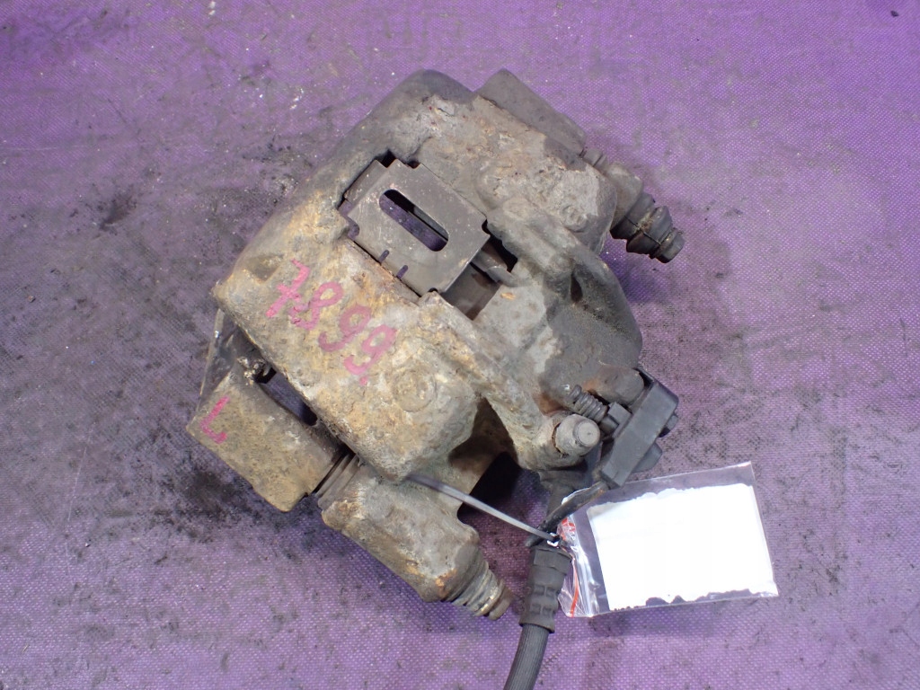 фото №1, Mercedes vito w638 2,2 суппорт тормозной перед левый скоба