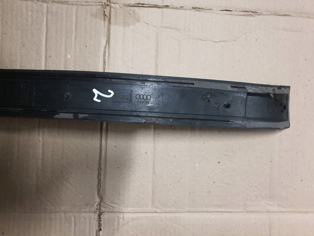 Audi a4 b7 накладка  накладка на порог правый  передок  8e0853374a 2 с Разборки