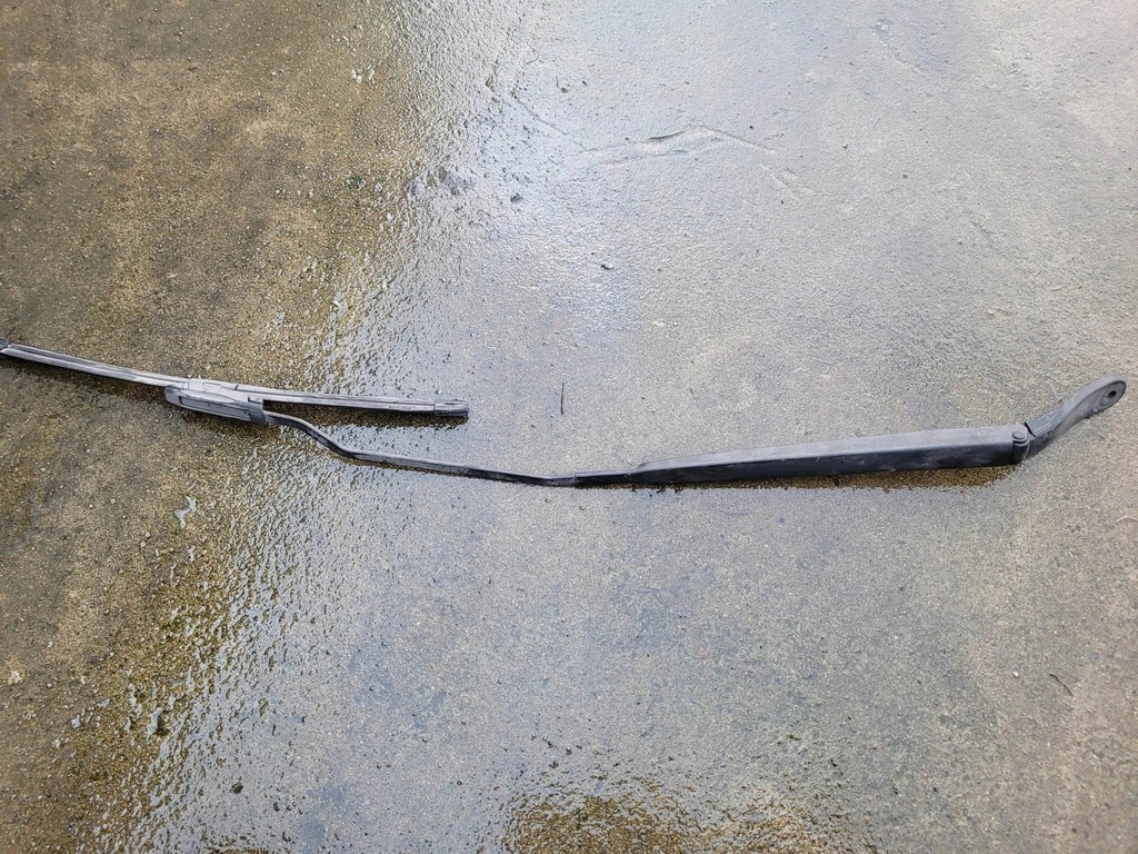 фото №1, Важіль двірники праве citroen c3 ii ds3 europa