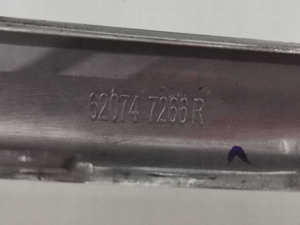 фото №16, Хром решётки бампера передний renault captur i przed lift правый 505.