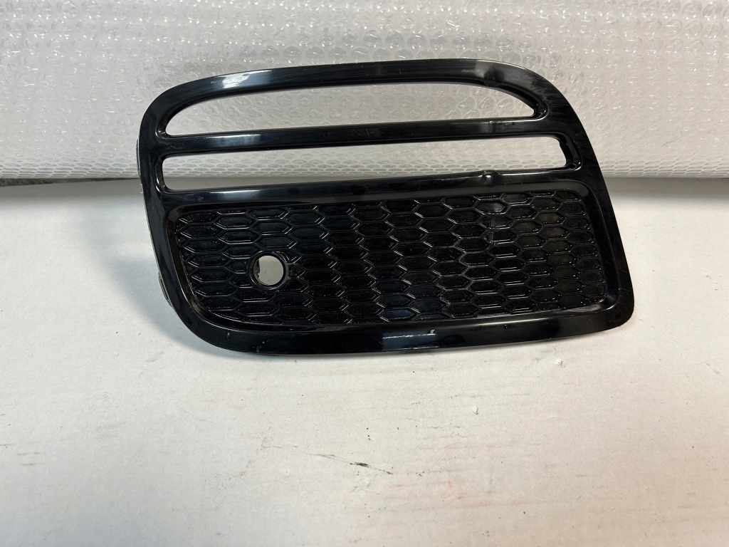 фото №1, Kia ceed 2 ii hb lift правая решётка бампера задняя