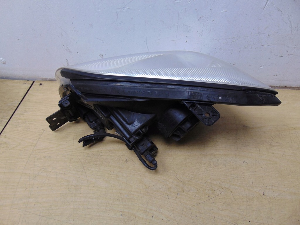 фото №9, Лампа правая перед kia sportage ii 2004- europa