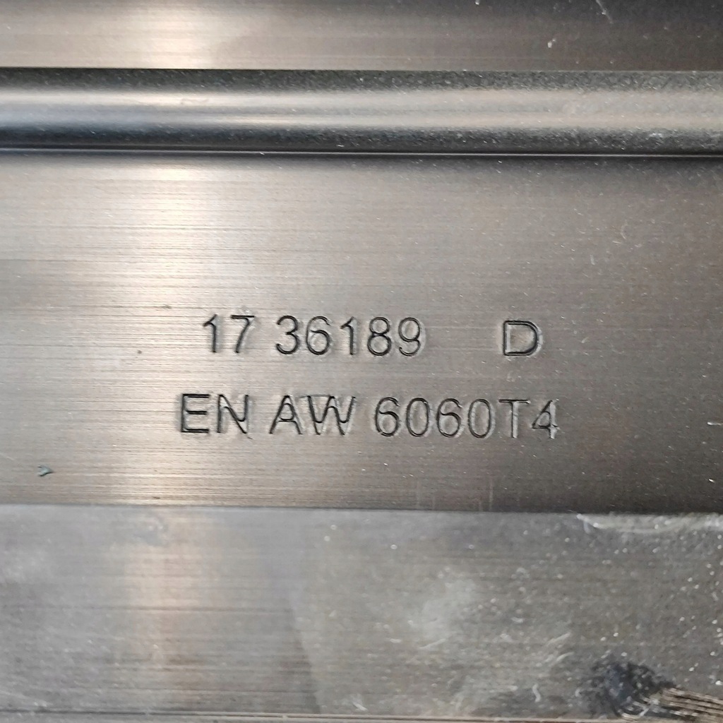 фото №6, Bmw i3 2018 стеля