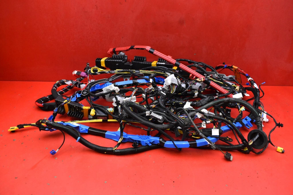 Купить Жгут электропроводка салона 1521342-00-b tesla model y 78.4 kwh 514 km 20-