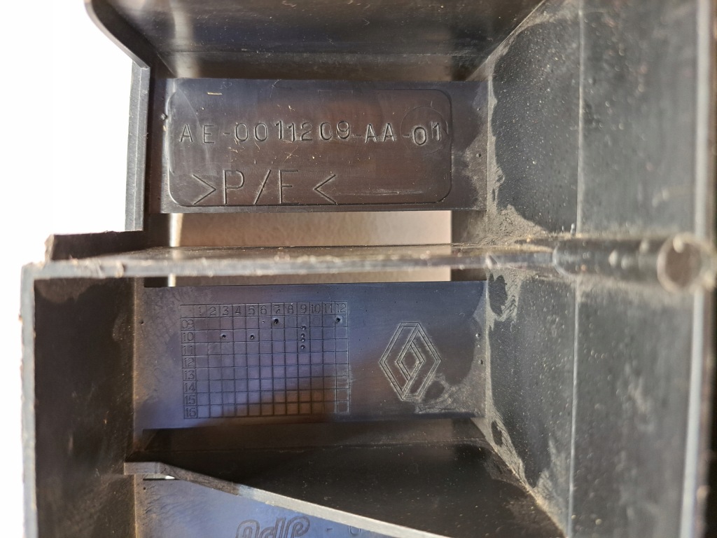 фото №8, Renault wind 2010- балка абсорбер бампера перед