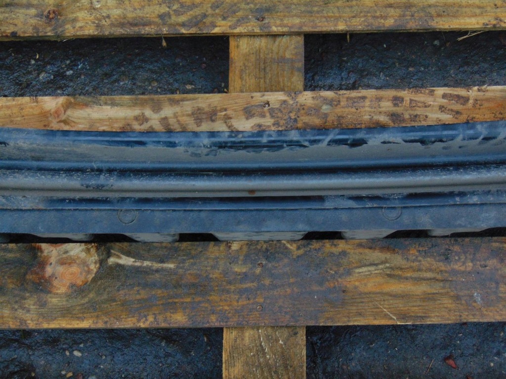 фото №7, Балка абсорбер бампера задняя tt 8j cabrio 8j0807695