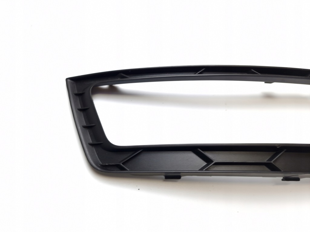 фото №4, Skoda оригінальний номер 5ja807682 решітка бампера передній p