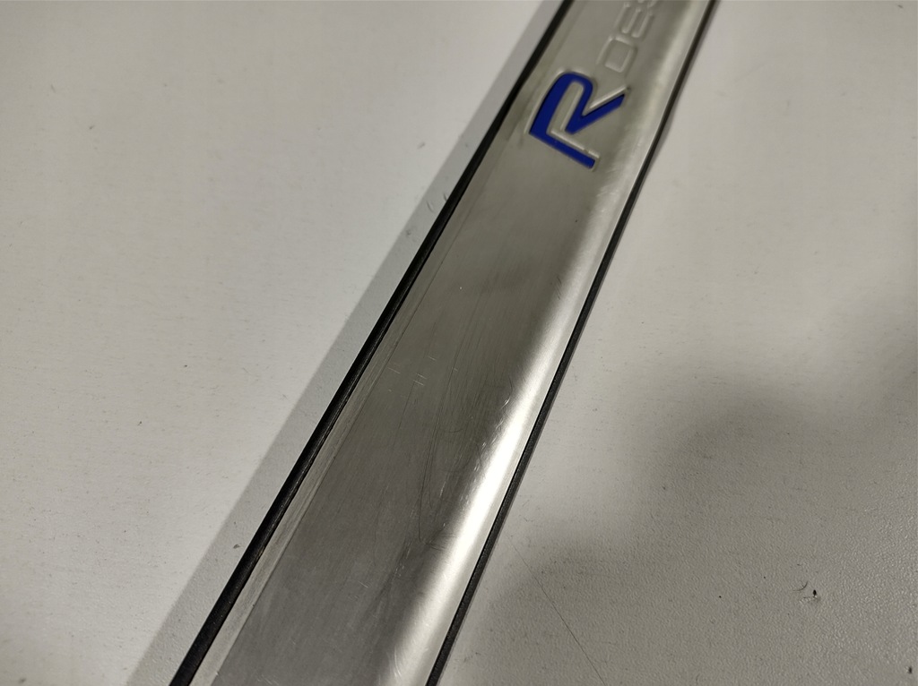 фото №15, Volvo s60 13- молдинг поріг перед 31391250