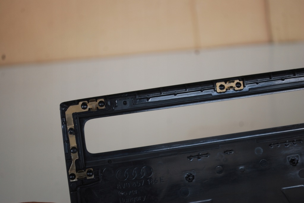 фото №13, Заглушка защита monitora mmi audi a3 8v 8v0857186e