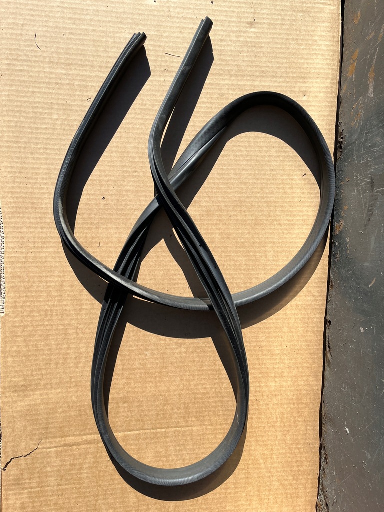 фото №1, 2 ford focus mk3 прокладка дверь перед передние левая