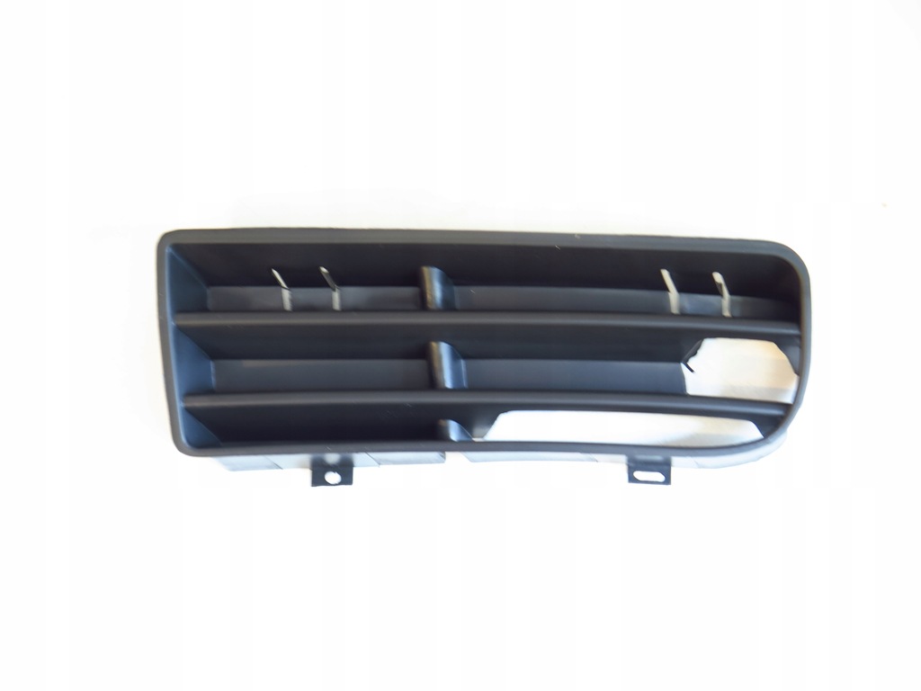 фото №1, Решётка радиатора заглушка w бампере левая do vw golf iv 4