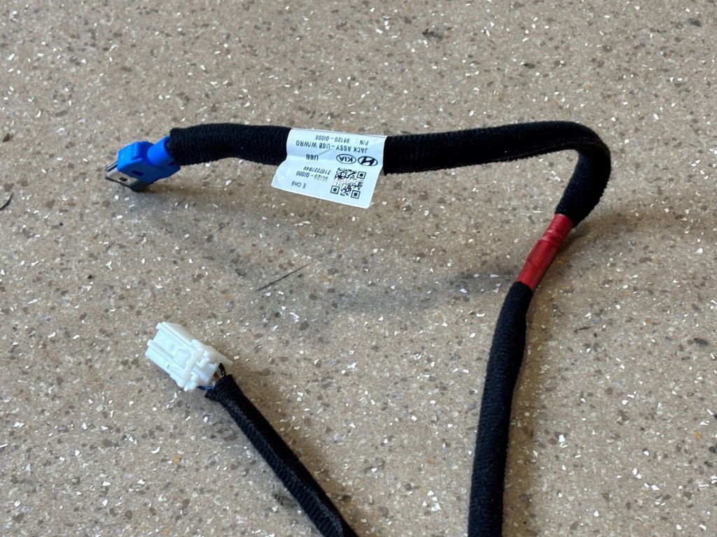 Роз'єм usb hyundai ioniq 5 96120gi000 Зі Шроту